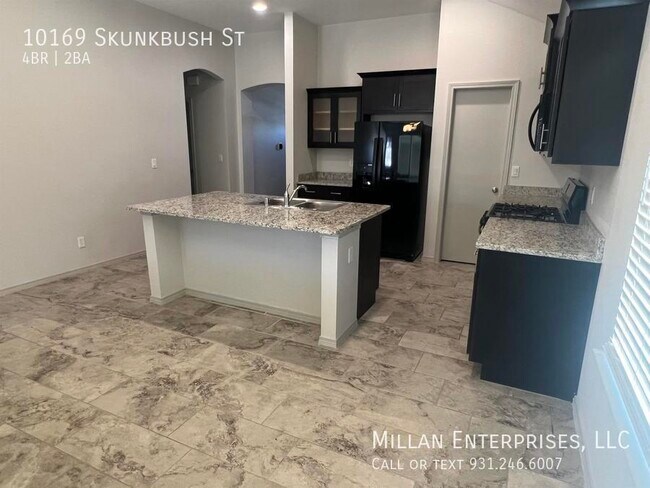 Building Photo - 10169 Skunkbush St