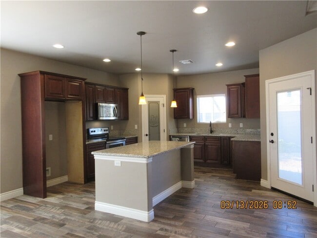 Building Photo - 2012 Rex Allen Dr