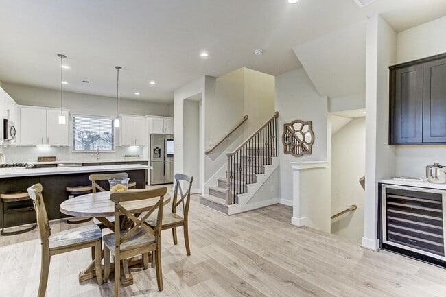 Foto del edificio - 806 Sienna Palm Ln