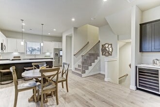 Building Photo - 806 Sienna Palm Ln