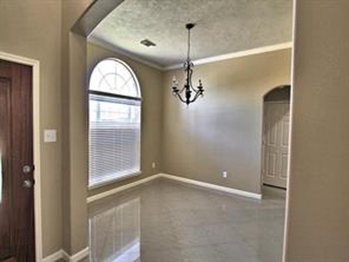 Building Photo - 13715 Branford Green Dr