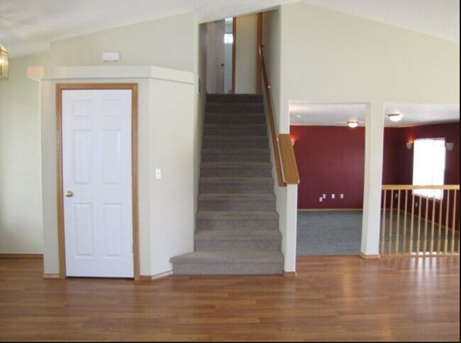 Building Photo - 3201 Thistle Creek Ln