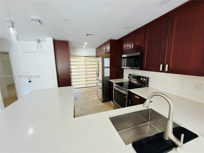 Building Photo - 3957 Adra Ave