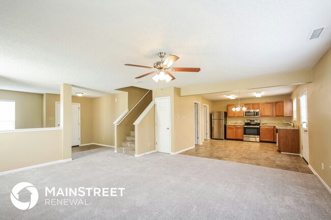Building Photo - 735 Streamside Dr