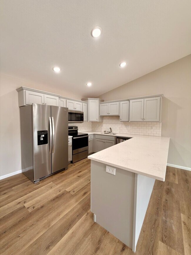 Building Photo - 3031-MF3-E4