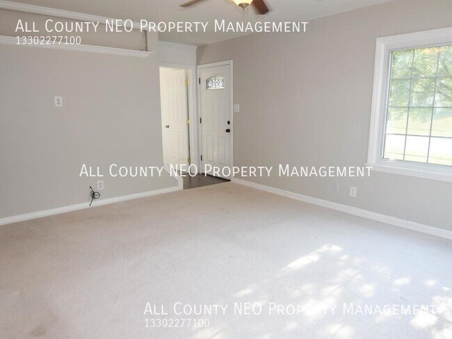 Foto del edificio - 4 bedroom, 1 bath house Cuyahoga Falls Sch...