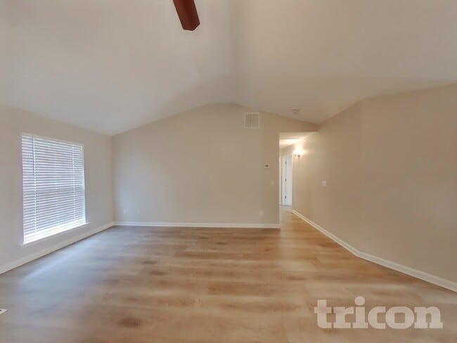 Building Photo - 236 Galway Ln