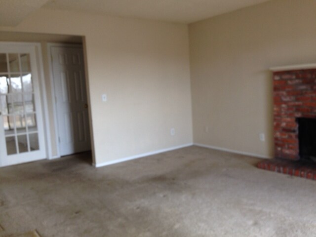 Building Photo - 3121 S Tamarac Dr
