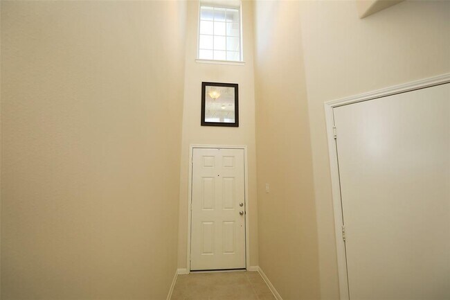 Building Photo - 12962 Iris Garden Ln