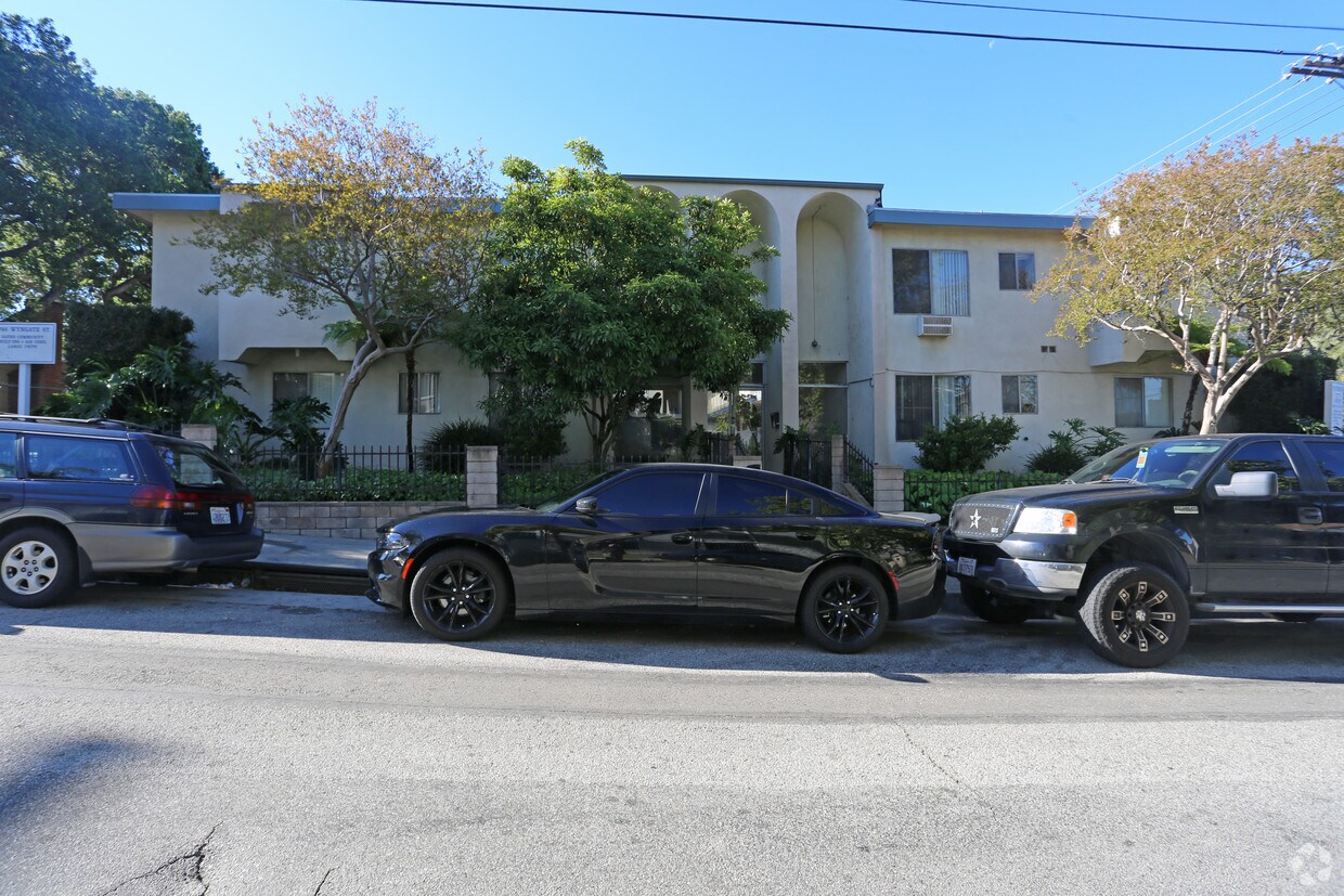 7766 Wyngate St, Tujunga, CA 91042 7766 Wyngate St Tujunga, CA