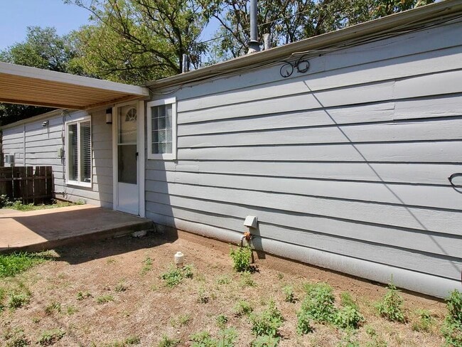 Building Photo - 2216 30th St