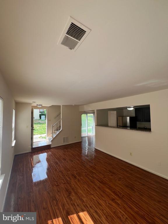 Foto del edificio - 9647 Hagel Cir