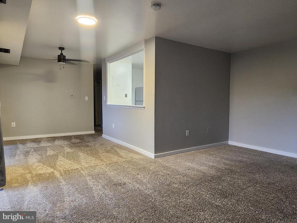 Building Photo - 9280 Adelphi Rd