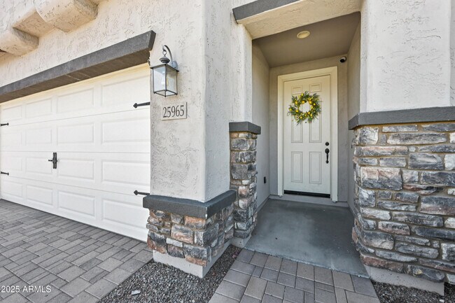 Building Photo - 25965 W Oraibi Dr