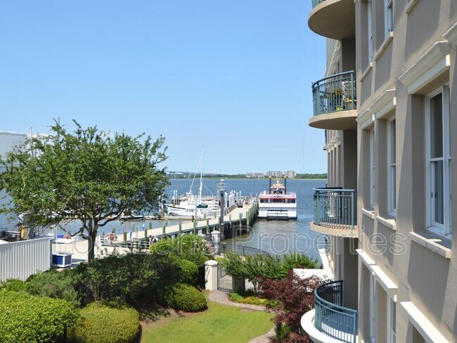 Foto del edificio - 2 Wharfside St