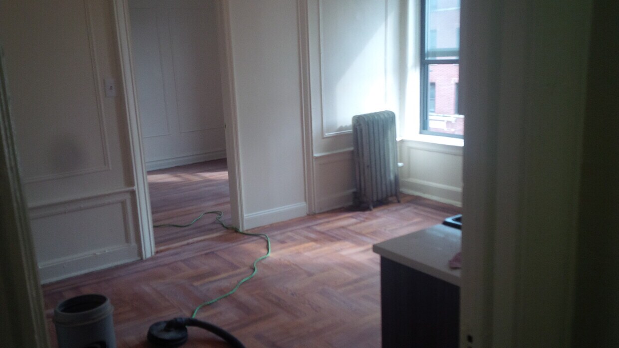 Primary Photo - 1539 Park Pl