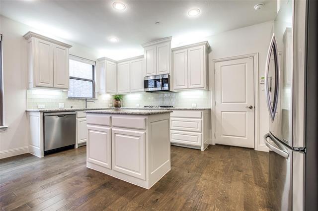 Foto del edificio - 7405 Alton Dr