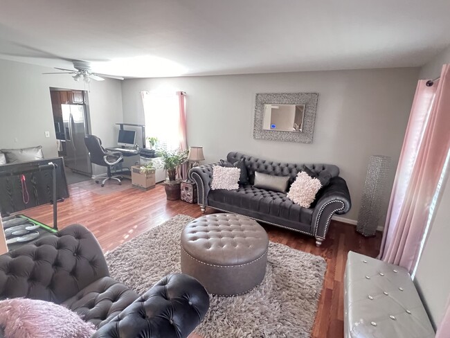 Building Photo - 2303 Warm Springs Ct