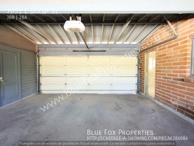 Foto del edificio - 7051 E Baker St