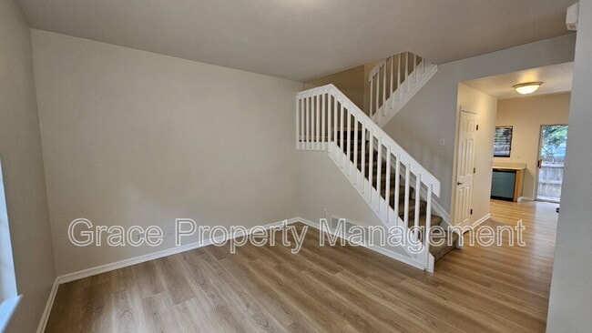 Building Photo - 3033 W 107th Pl