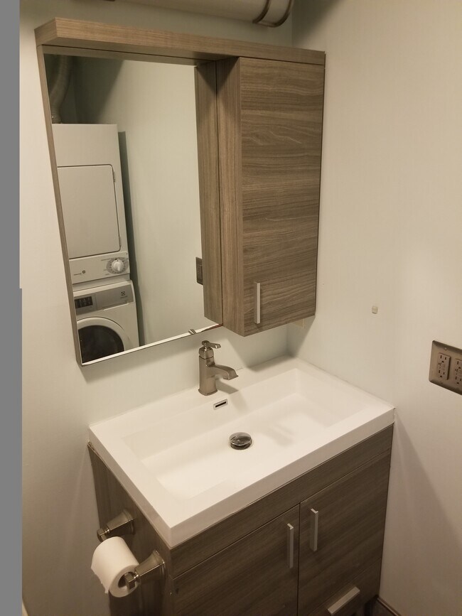 Foto del edificio - 204 Barry Ct
