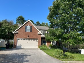 Building Photo - 2807 Oakleigh Twp Dr