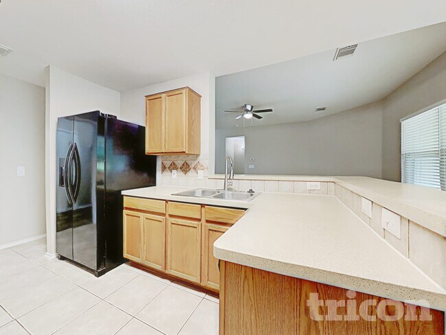 Foto del edificio - 3741 Pebble Beach