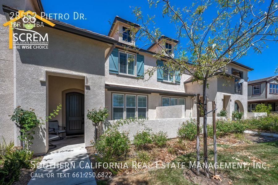 West Creek Townhome with 3 Bedrooms in Val... House Rental in Santa Clarita, CA