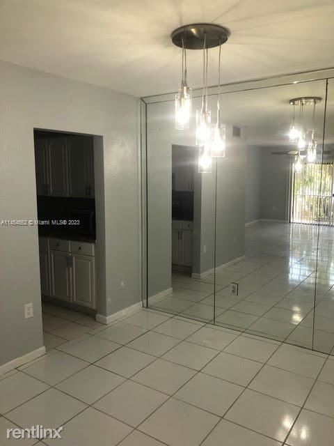 Foto del edificio - 3 br, 2 bath House - 9454 SW 77th Ave Apt S6