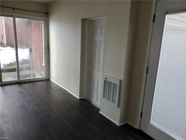Foto del edificio - 507 Dover Rd NE