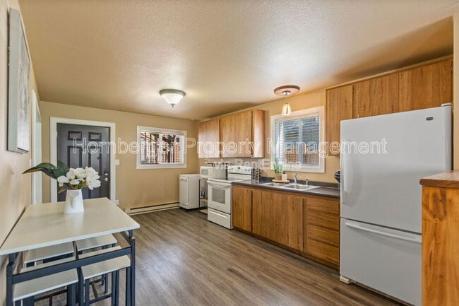 Foto del edificio - 727 E 9th Ave