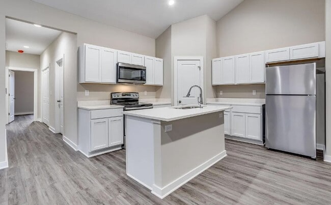 Building Photo - Duplex in Maize