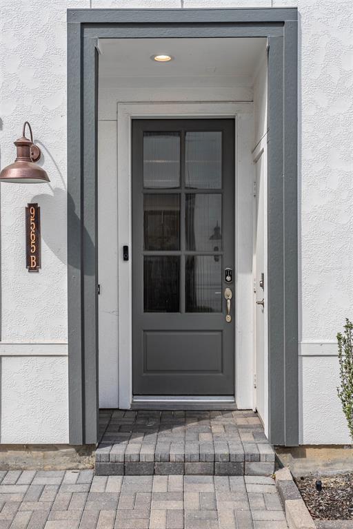 Foto del edificio - 9565 Neuens Rd