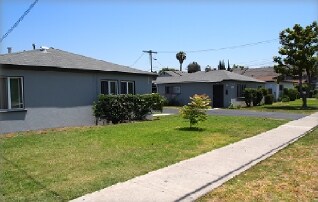 Building Photo - 5842-5858 Western Ave