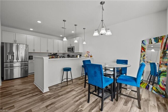 Building Photo - 5024 Hawkins Ml Wy