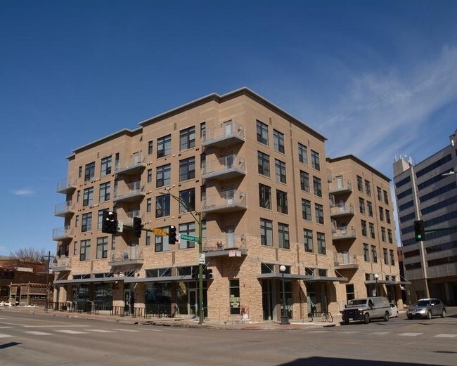 229 S Dubuque St Unit 229, Iowa City, IA 52240 Apartment for Rent in