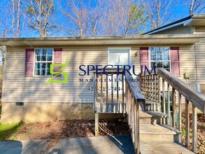 Building Photo - 1607-1611 Shields Dr