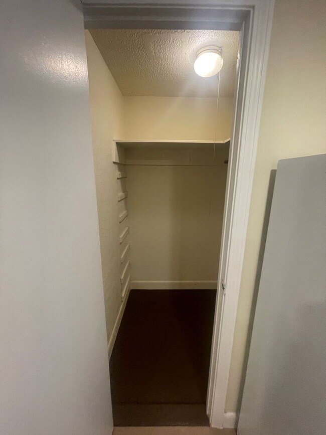 Foto del edificio - Now or April **Low price** Studio in Packards Corner Students Ok, Heat Inc No Fee