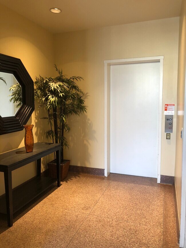 Foto del edificio - 1535 Taraval St