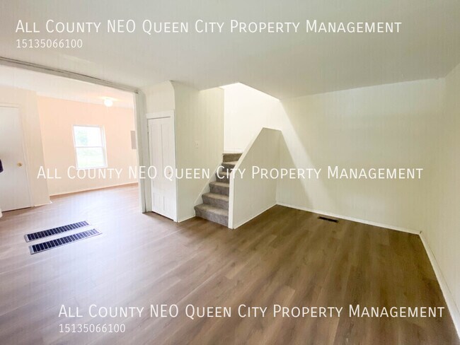Foto del edificio - 7944 Harrington Ave