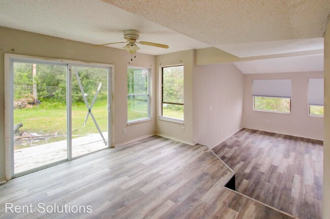 Foto del edificio - 2 br, 2 bath House - 1108 Country Club Lane
