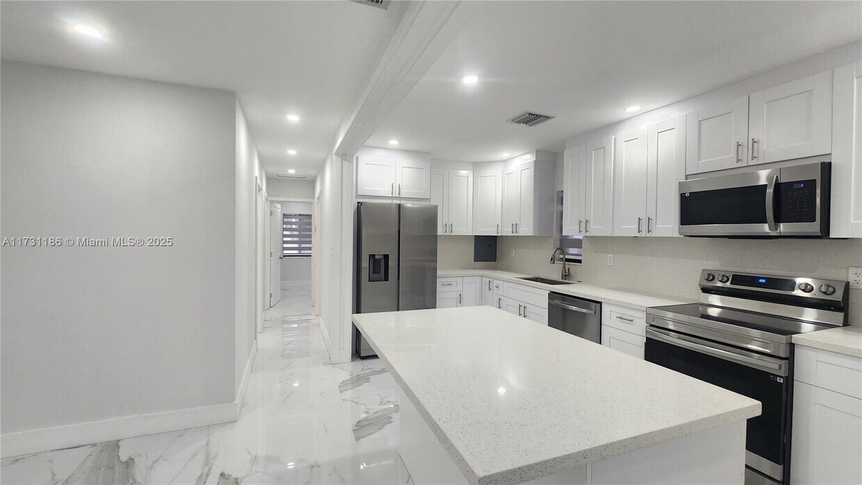 Foto principal - 10330 SW 35th St