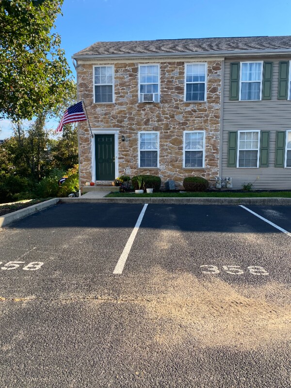 Foto principal - 358 Cherry St