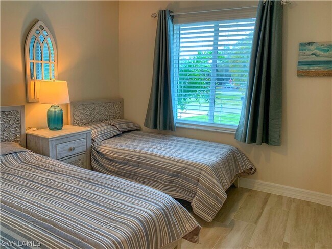 Foto del edificio - 1182 Lake McGregor Dr