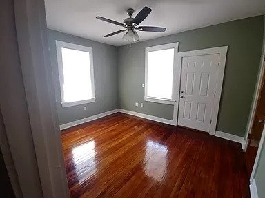 Foto del edificio - For Rent