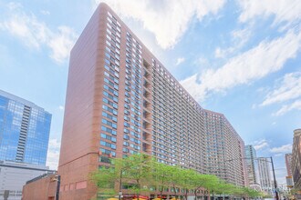 Building Photo - 211 E Ohio St