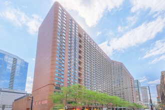 Building Photo - 211 E Ohio St