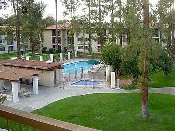 Building Photo - 10737 San Diego Mission Rd
