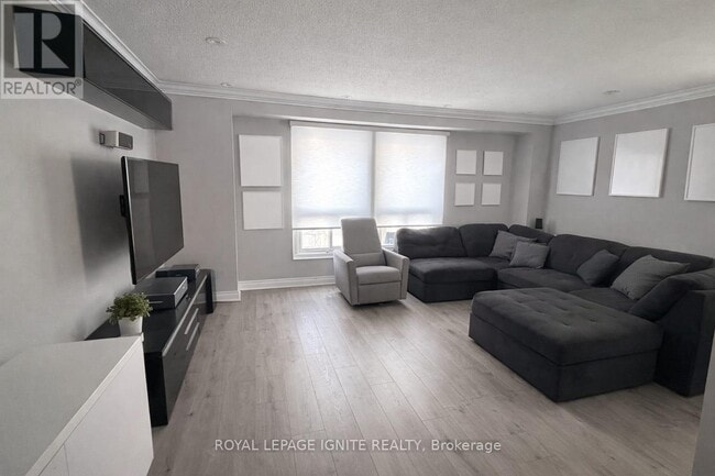 Building Photo - 147 Enderby Crescent