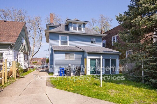 Foto del edificio - 8204 Vineyard Ave